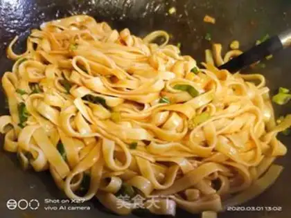 Make Onion Italy. Noodles step 4