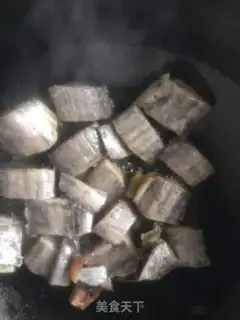 Make Red-fried fish step 1