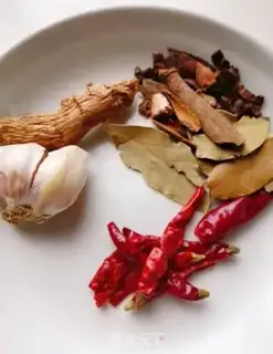 Make Red burning pig hoof step 1