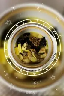 Make Monkey-head mushrooms and mackerel pigeons step 5