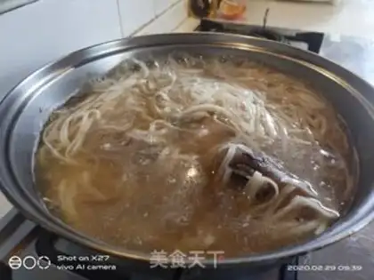 Make Blue fish noodles step 3