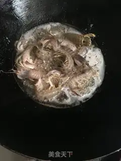 Make Pretzels latched shrimp step 3