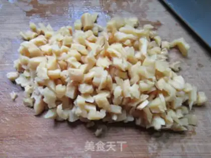 Make Peanut rice and radish step 1