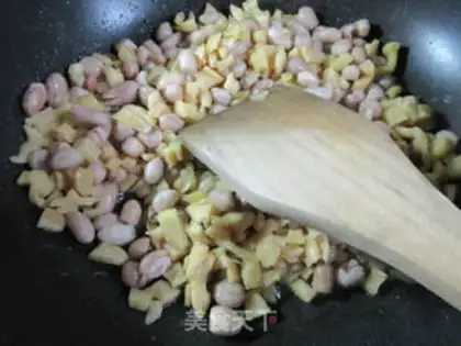 Make Peanut rice and radish step 2