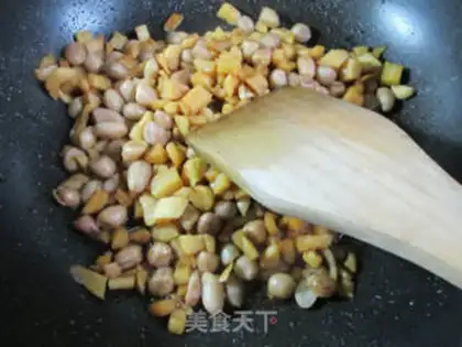 Make Peanut rice and radish step 5