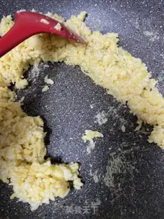 Make Chicken with lips step 2