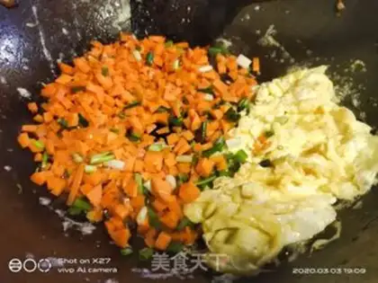 Make Carrot egg fried rice step 3