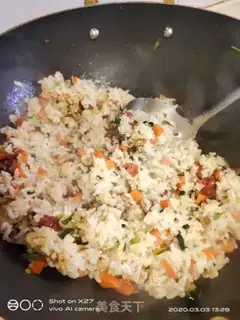 Make Carrot salami egg fried rice step 5