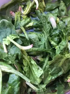 Make Wood spinach egg soup step 0