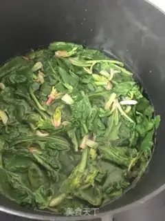 Make Wood spinach egg soup step 2