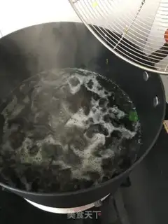 Make Wood spinach egg soup step 3