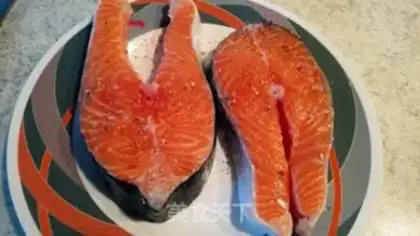 Make Orange blubber salmon step 1