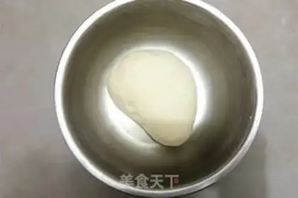 Make Hand grab cake step 1