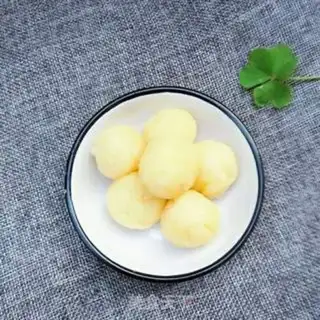 Make A yellow milk pie step 5