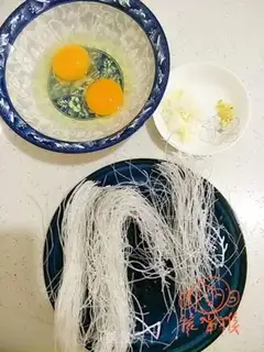 Make Egg fan cabbage step 1