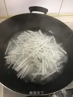 Make Rop and shrimp soup step 2