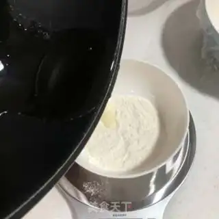 Make Hand grab cake step 8