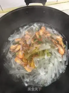 Make Rop and shrimp soup step 4