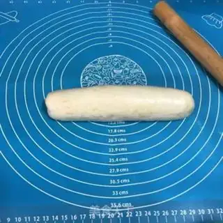 Make Hand grab cake step 11
