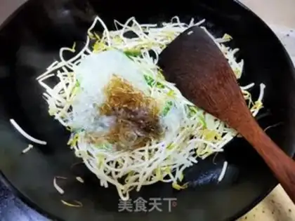 Make Clear the bean sprouts step 7