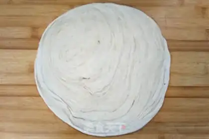 Make Hand grab cake step 9