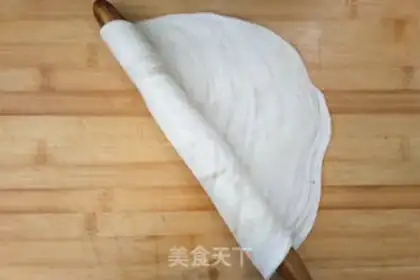 Make Hand grab cake step 10