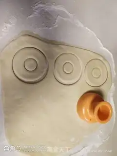 Make Perfect doughnuts step 4