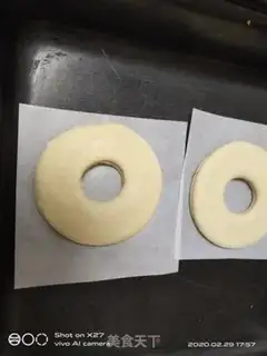 Make Perfect doughnuts step 6