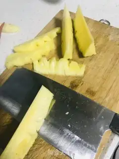 Make Pineapple chicken step 1