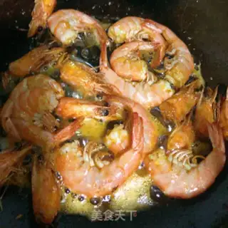 Make Lobster shrimp soup step 1