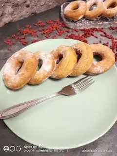 Make Perfect doughnuts step 12
