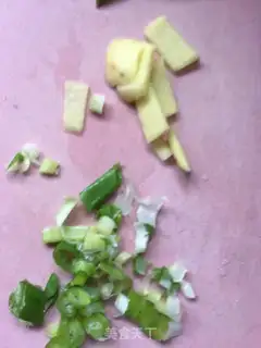 Make Salt-water shrimp step 1