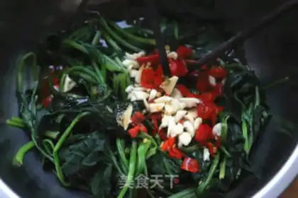 Make Soy sauce spinach step 3