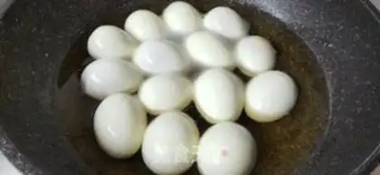 Make Five spicy tea eggs step 3