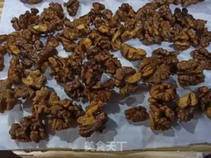 Make Amber walnuts step 9