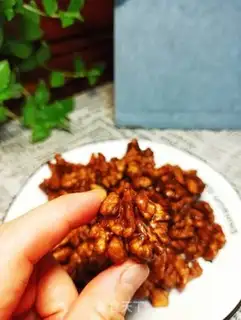 Make Amber walnuts step 10