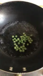 Make Pineapple ham and rice step 1