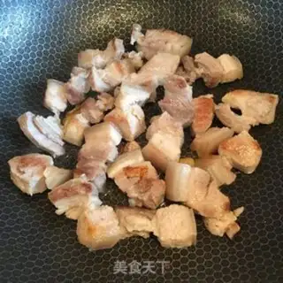 Make Tea mushrooms, red meat step 4