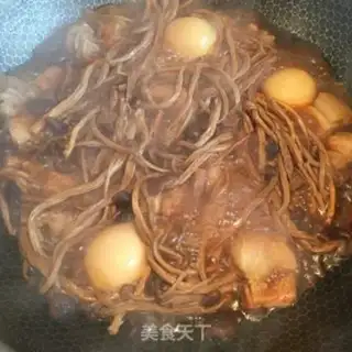 Make Tea mushrooms, red meat step 5