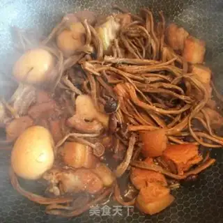 Make Tea mushrooms, red meat step 6