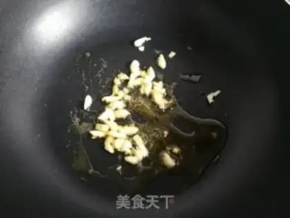 Make Cream-cracked bean horns step 2