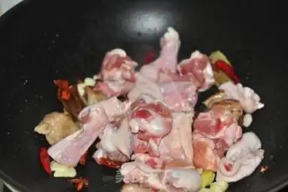 Make Spicy beer duck step 1