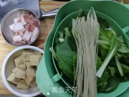 Make The cabbage is frozen tofu step 0