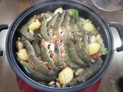 Make Seafood pan step 9