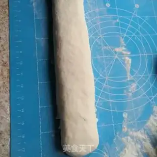 Make Slice the buns step 4