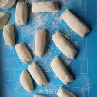 Make Slice the buns step 5