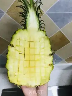 Make Pineapple rice step 2