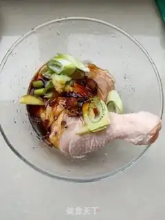 Make The fragrance chicken leg step 1