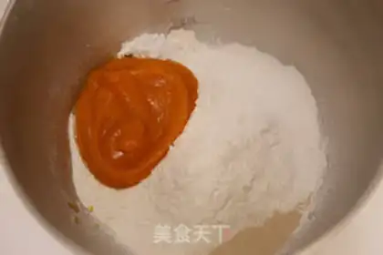 Make Pumpkin buns step 3