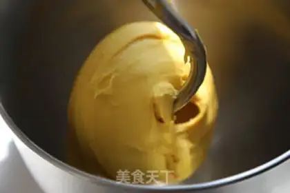 Make Pumpkin buns step 5